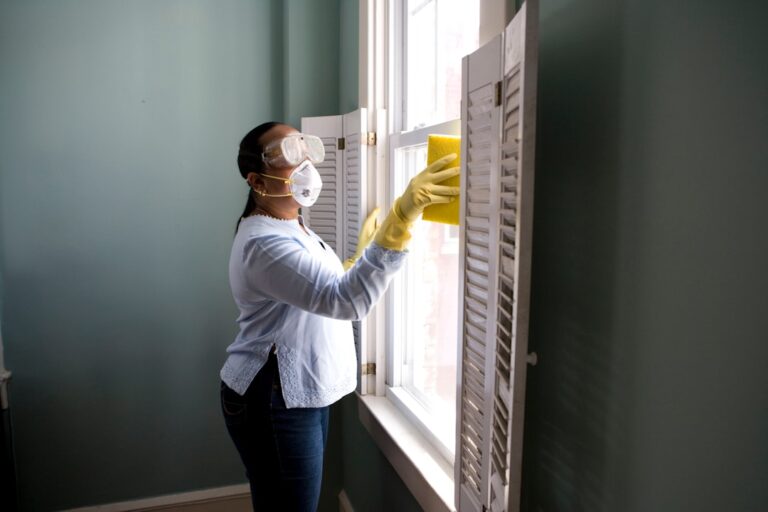 5 Benefits of Hiring a Manhattan Cleaning Service for Your Home or Office